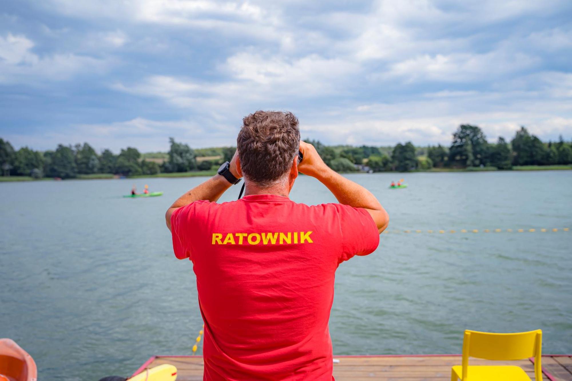 Zawiaty Na Kaszubach Domki Nad Jeziorem Czarna Dabrowka Buitenkant foto